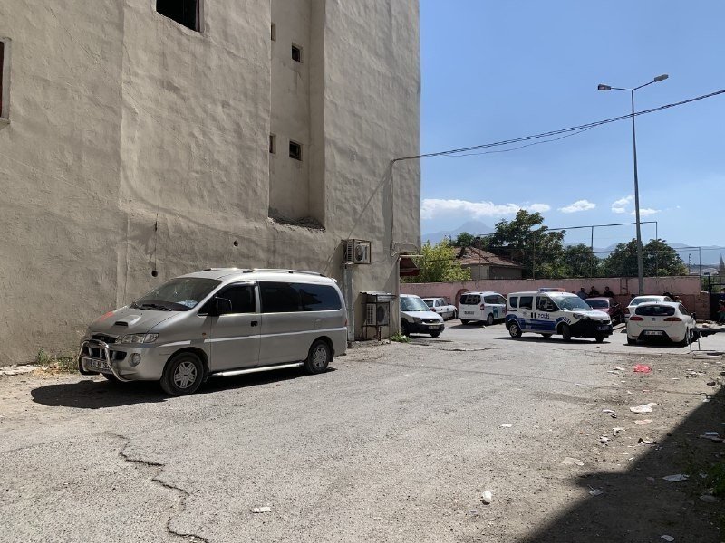 2. Kattan Aşağı İtilen Kadın Yaşam Mücadelesini Kaybetti