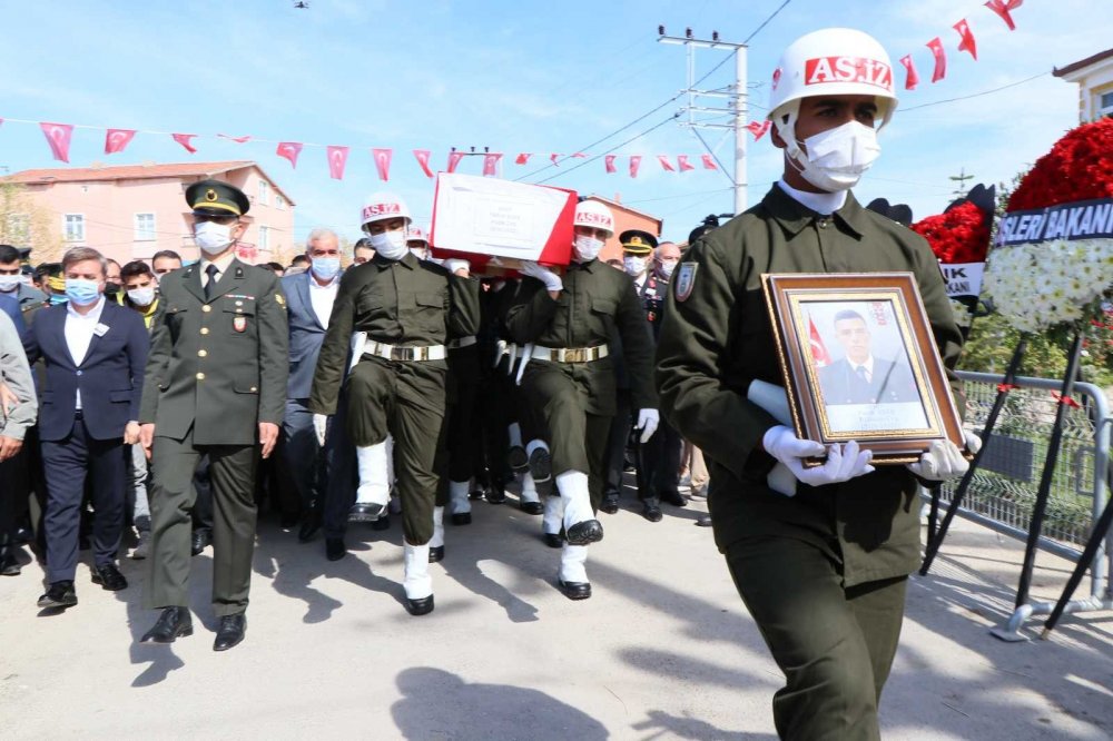 Şehidimiz son yolculuğuna uğurlandı
