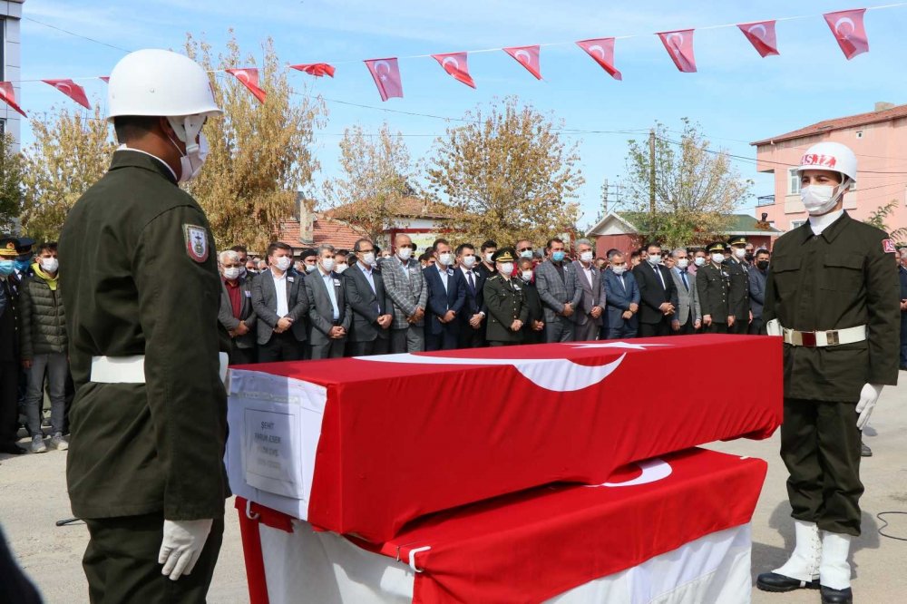 Şehidimiz son yolculuğuna uğurlandı