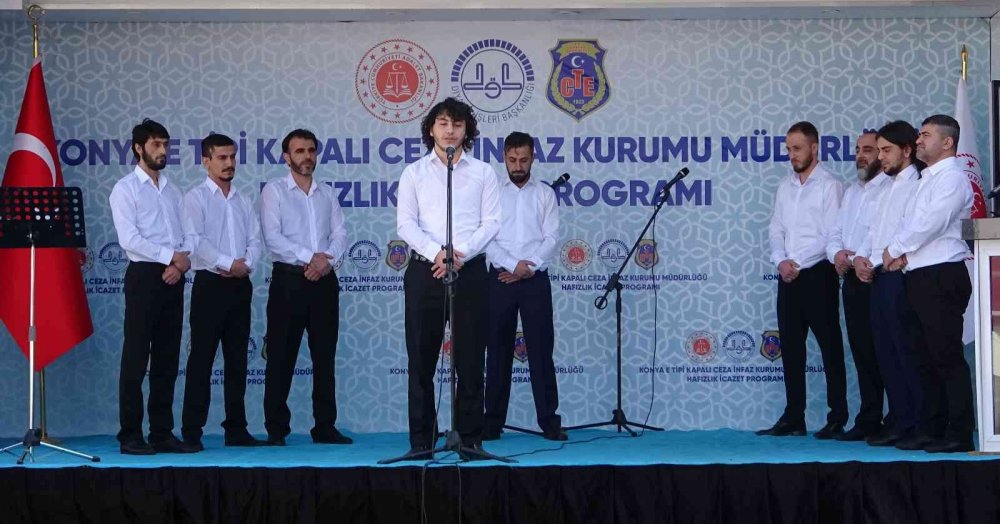 Konya'dan Bir Güzel Haber! Cezaevinde Hafız Olup, İcazet Aldılar