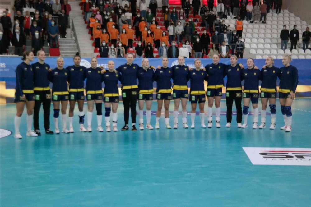 A Milli Kadın Hentbol Takımı İsveç’e Yenildi