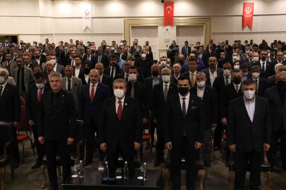 Destici: “Terör ve Şiddete Bulaşmadığı Sürece Her Fikir Özgürce Söylenebilir”