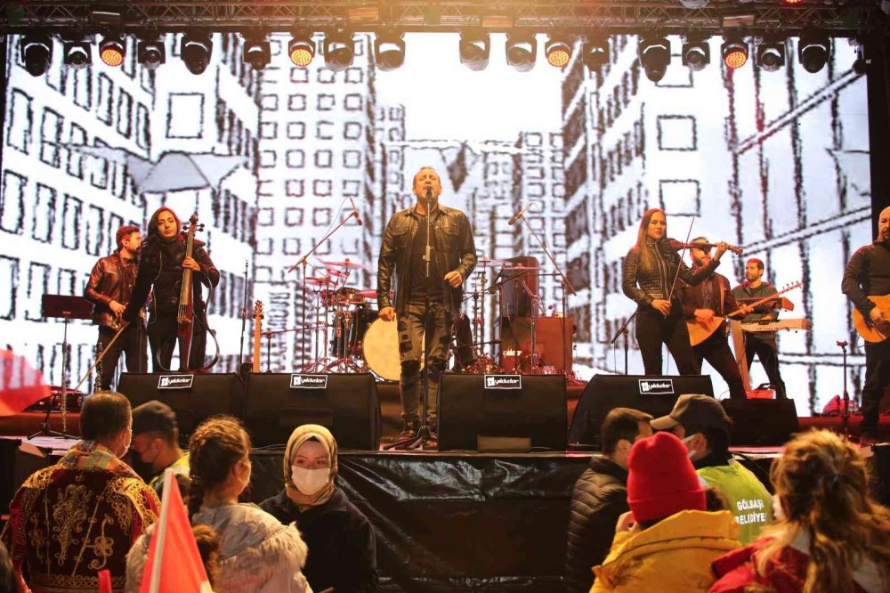 Ankara Gölbaşı’nda Haluk Levent Rüzgarı Esti