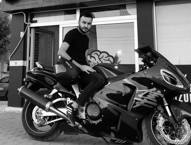 Kazada ölen genç öğretmen son yolculuğuna uğurlandı