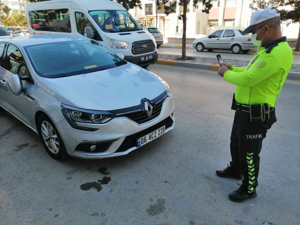Aksaray'da otomobille motosiklet çarpıştı: 1 yaralı