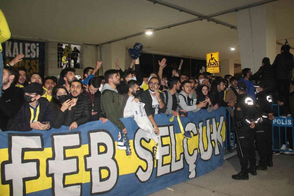 Fenerbahçe Kafilesi Konya’da