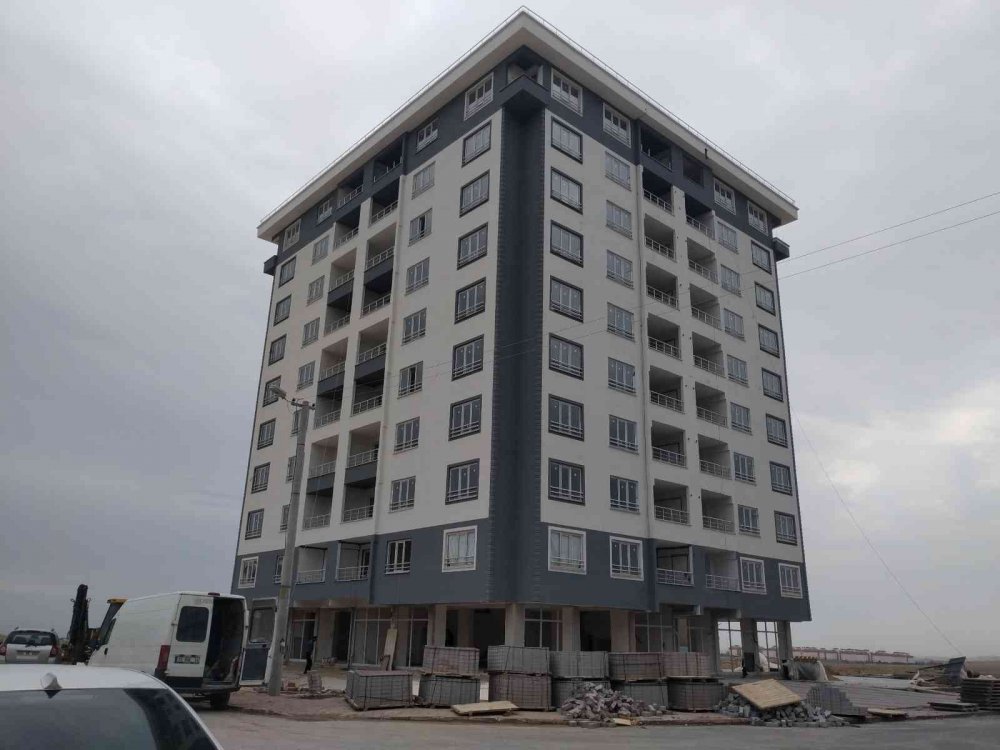 Konya'da İnşaatın 7’inci Katından Düşen İşçi Ağır Yaralandı