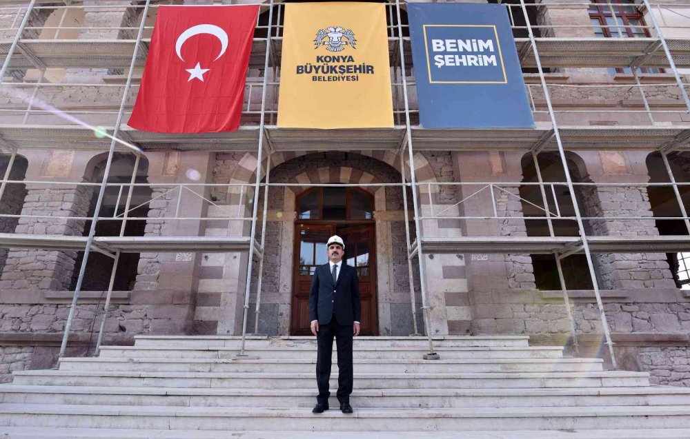 Uğur İbrahim Altay Büyükşehir Belediyesi Taş Binayı Tanıttı