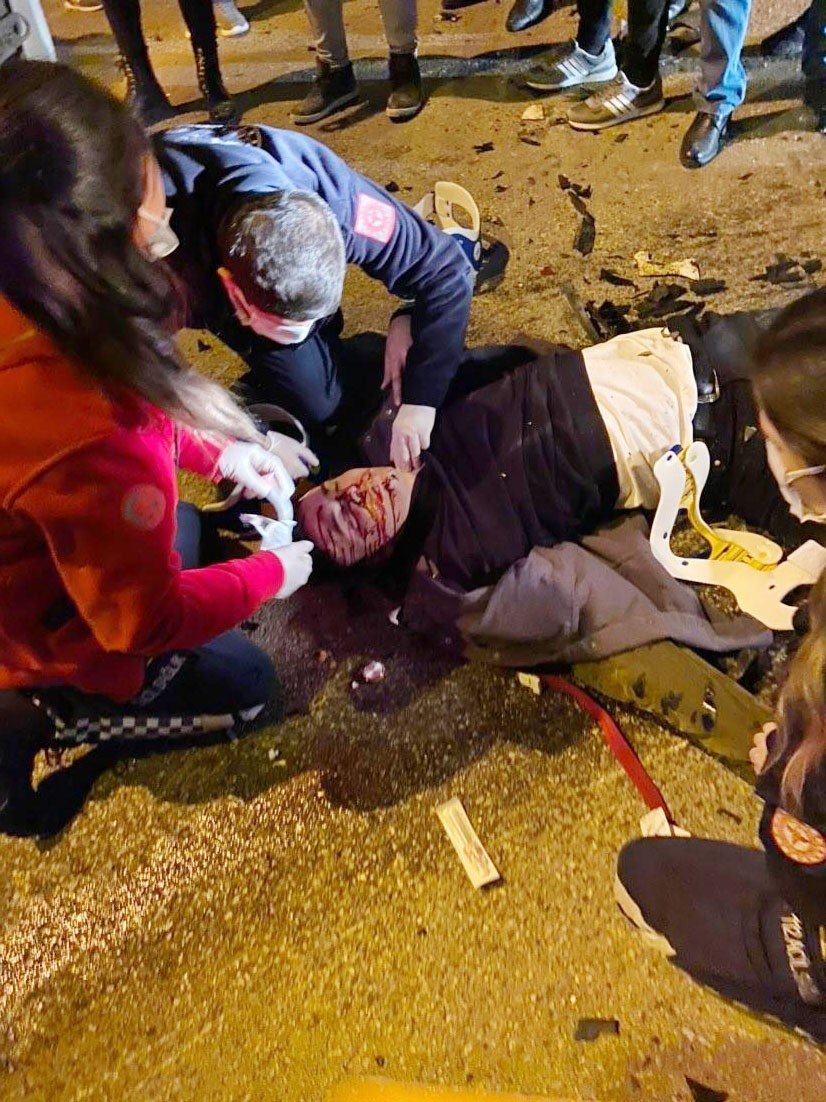 Aksaray'dan Üzen Haber! Yaralılara Yardımına Koşan Genç Aracın Altında Kaldı