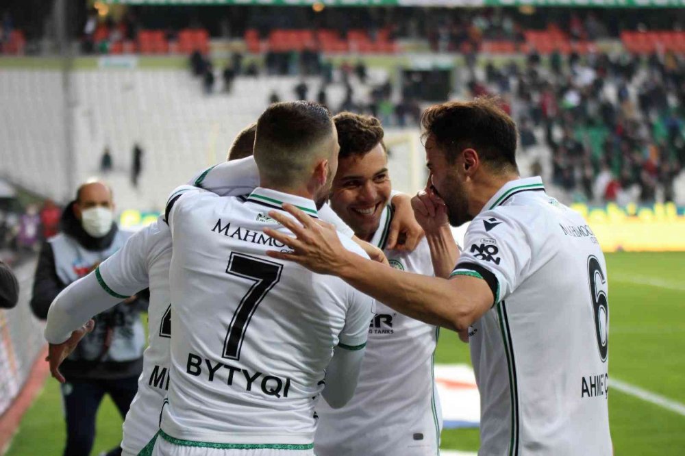 Konyaspor: 3-Çaykur Rizespor: 0