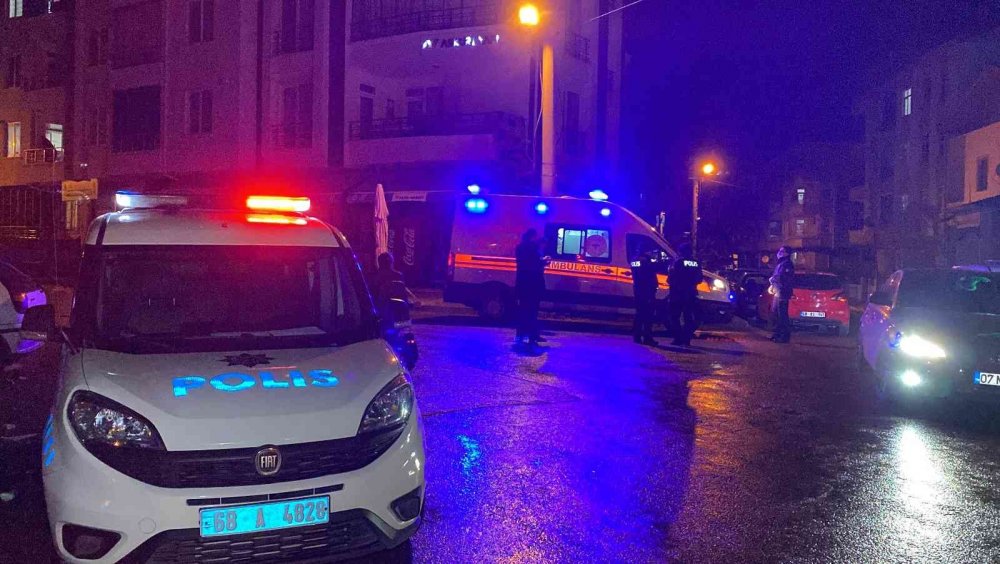 Aksaray'da 4 Yaşındaki Yabancı Uyruklu Çocuk Tabancayla Ayağından Vuruldu