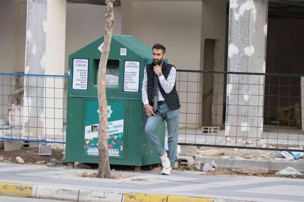 Aksaray'da korku dolu anlar! Bir kişiyi tüfekle vurdu, yakalanacağını anlayınca tüfeği önce polise sonra kendine doğrulttu