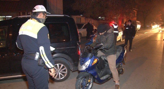 Hurdaya ayrılan motorla yakalandı “Aküyü sıfır almıştım, onu sökeyim” Israrında Bulundu