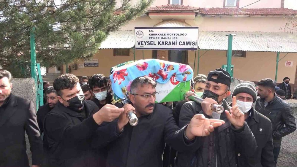 Babası Tarafından Öldürülen Hazal Karakaya Toprağa Verildi