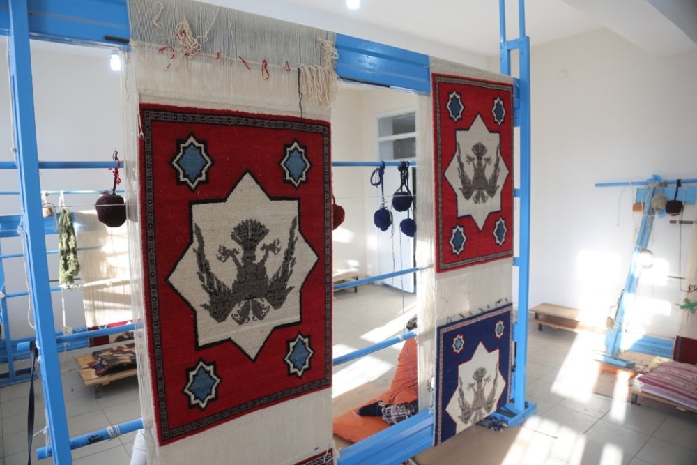 Ereğli’de Halıcılık Atölyesi Faaliyetini Sürdürüyor