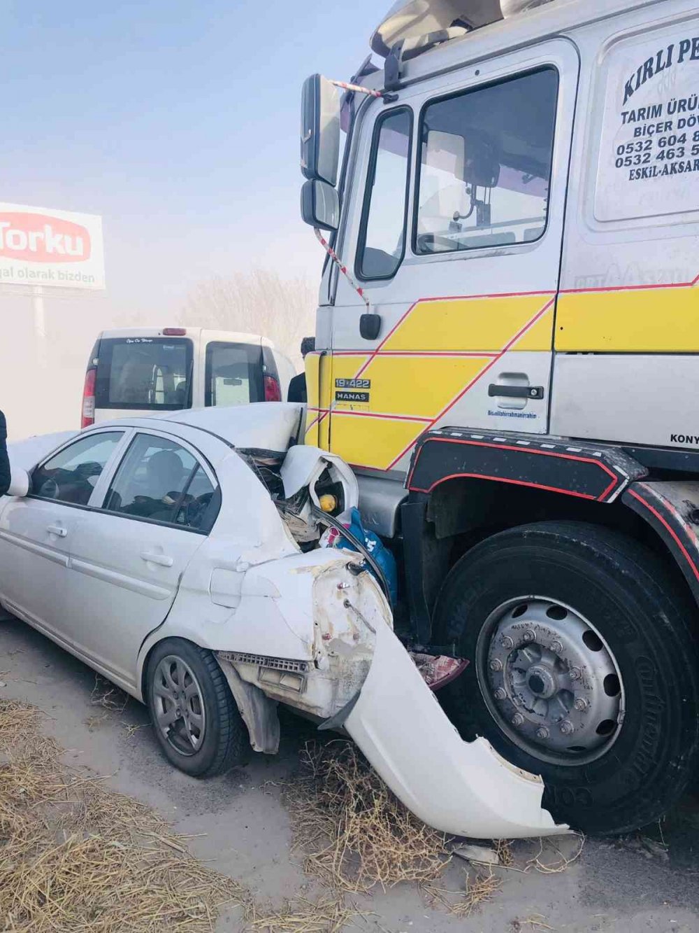 Konya-Aksaray Yolunda Kum Fırtınası Zincirleme Kazaya Sebep Oldu: 7 Yaralı