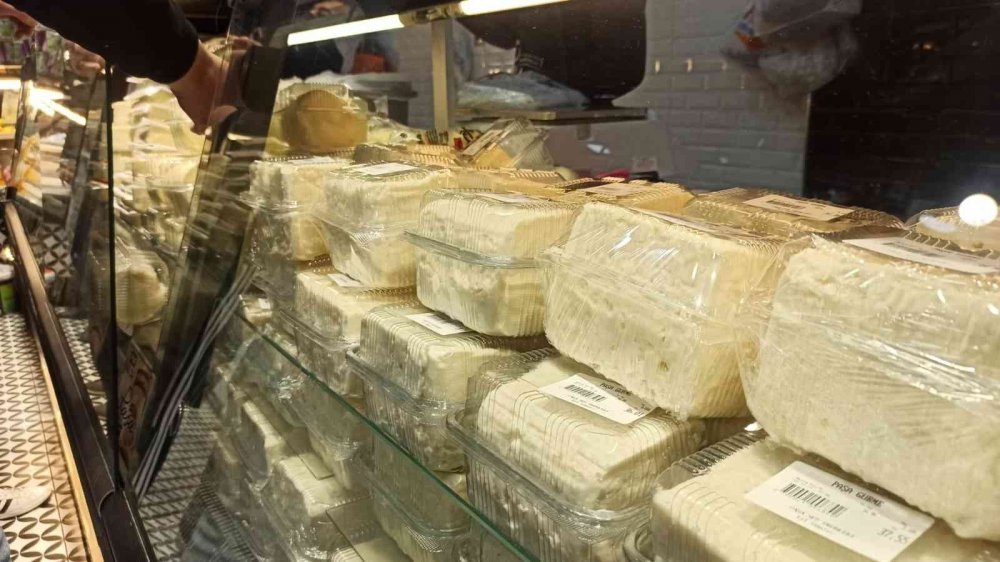 Çiğ süt zammı, raflardaki süt ürünlerine de yansıdı