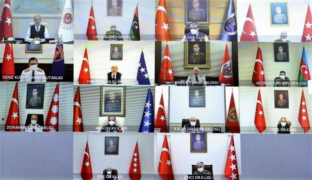 Bakan Hulusi Akar Kuvvet Komutanları İle Toplantı Yaptı