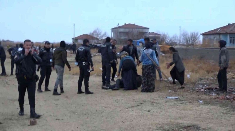 Aksaray'da "Köpek yumurtaları yedi" kavgasının 3. gününde ortalık savaş alanına döndü