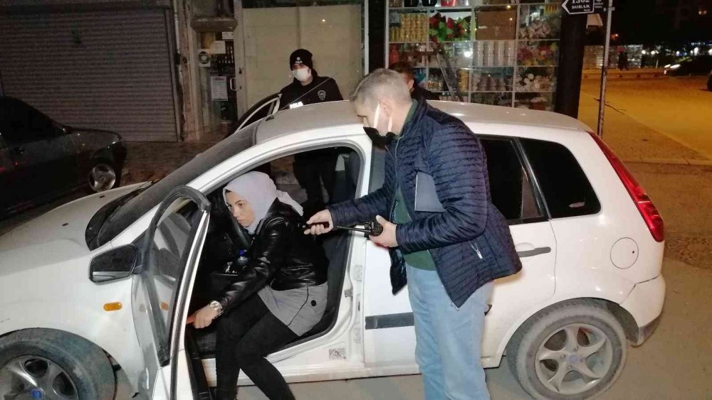 Aksaray'da bir garip olay! “Evimin önünde duramazsın” dedi, ayağından vurdu