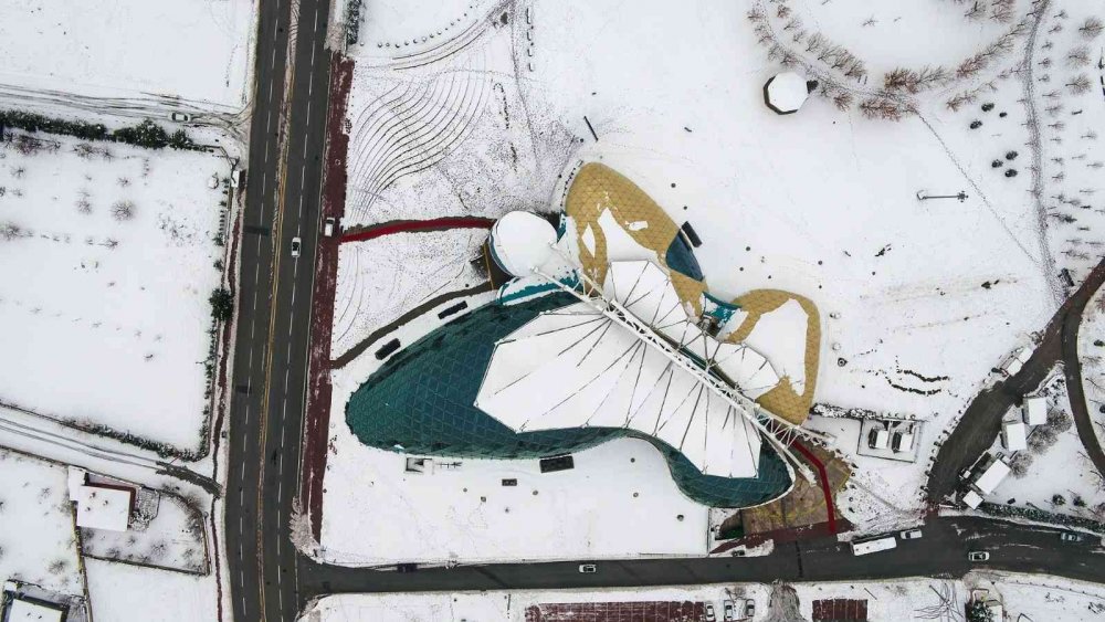 Konya Selçuklu'da Kartpostallık Kar Manzarası