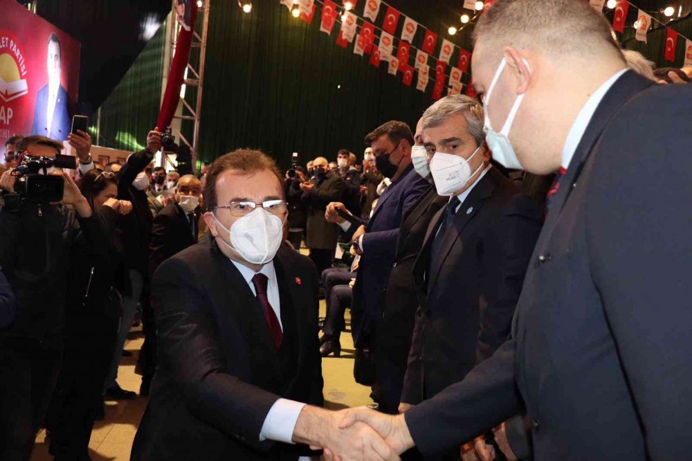 Adalet Partisi’nde Vecdet Öz Genel Başkan Seçildi