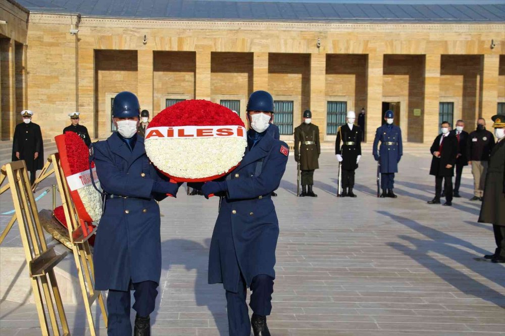 Vefatının 48. yılında İsmet İnönü mezarı başında anıldı