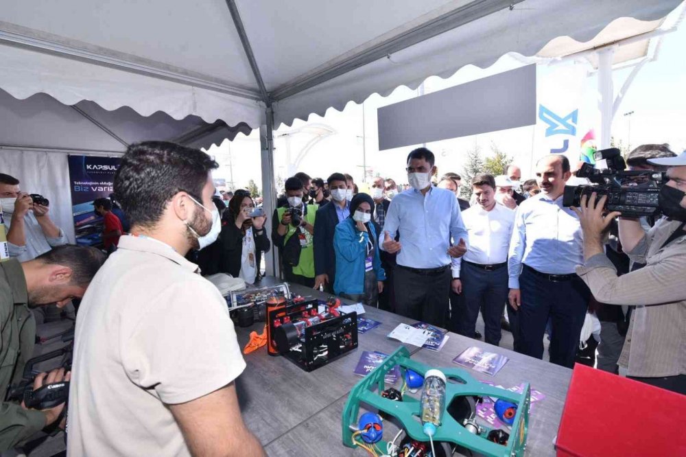 Uğur İbrahim Altay: “Konya Bilim Merkezi’ni bir yılda 380 bin kişi ziyaret etti”