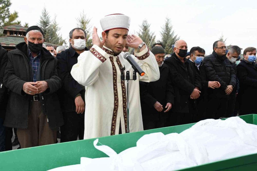 Yeşiltepe'de (Kırkıl) Kazada ölen aynı aileden 2’si çocuk 6 kişiye acı veda
