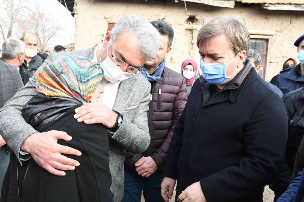 Yeşiltepe'de (Kırkıl) Kazada ölen aynı aileden 2’si çocuk 6 kişiye acı veda
