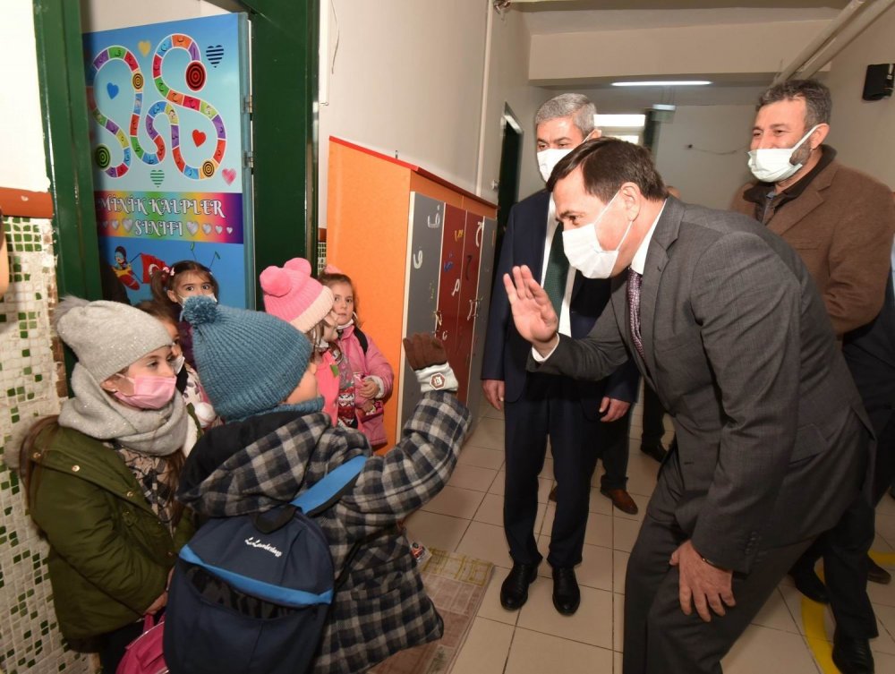 Başkan Kılca: “Eğitimin her aşamasında öğretmen ve öğrencinin yanındayız”