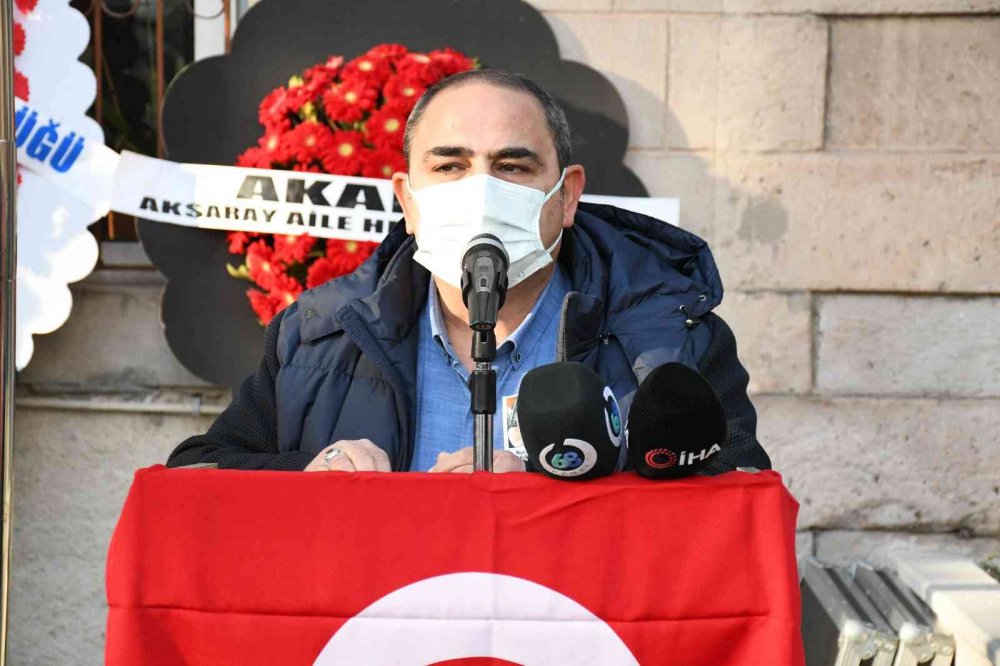 Aksaray’da korona virüsten dolayı yaşamını yitiren doktor çifte veda töreni