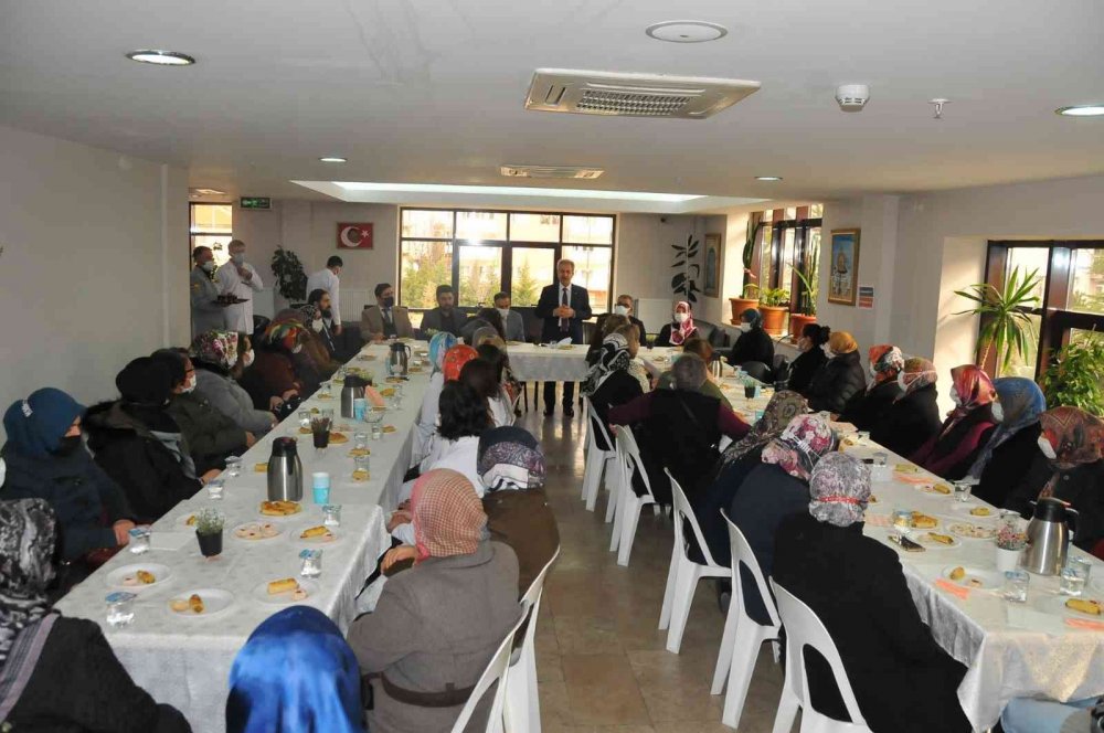 Başkan Akkaya Akşehir KOMEK’e ziyaret