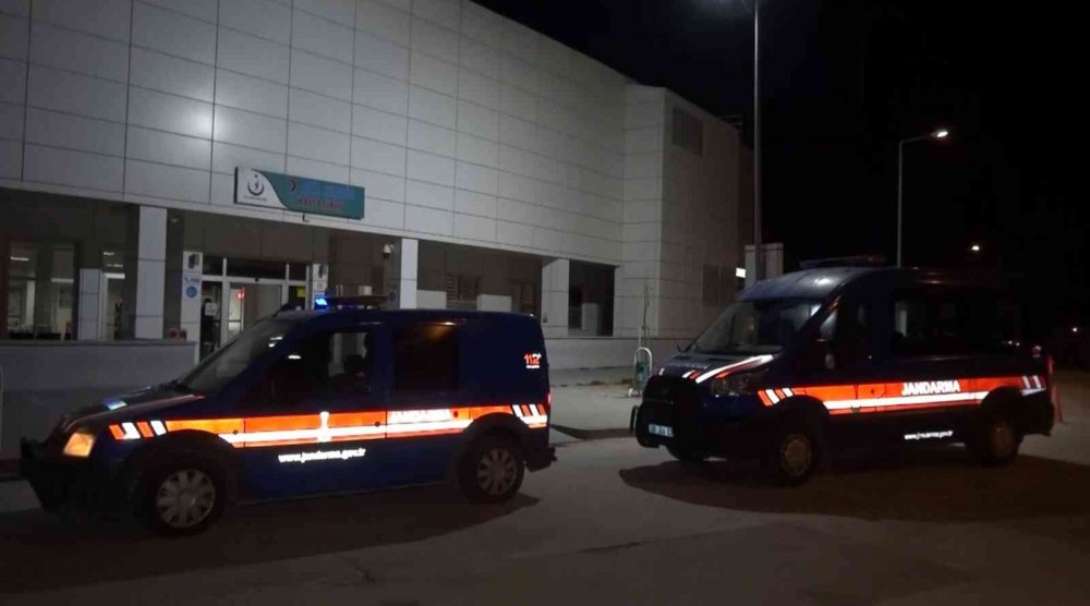 Aksaray'da define avcılarına kazdıkları 25 metre uzunluğundaki tünelde suçüstü