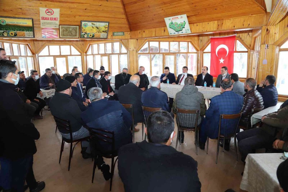 Uğur İbrahim Altay Altınekin’de Mahallerinde Vatandaşlarla Buluştu