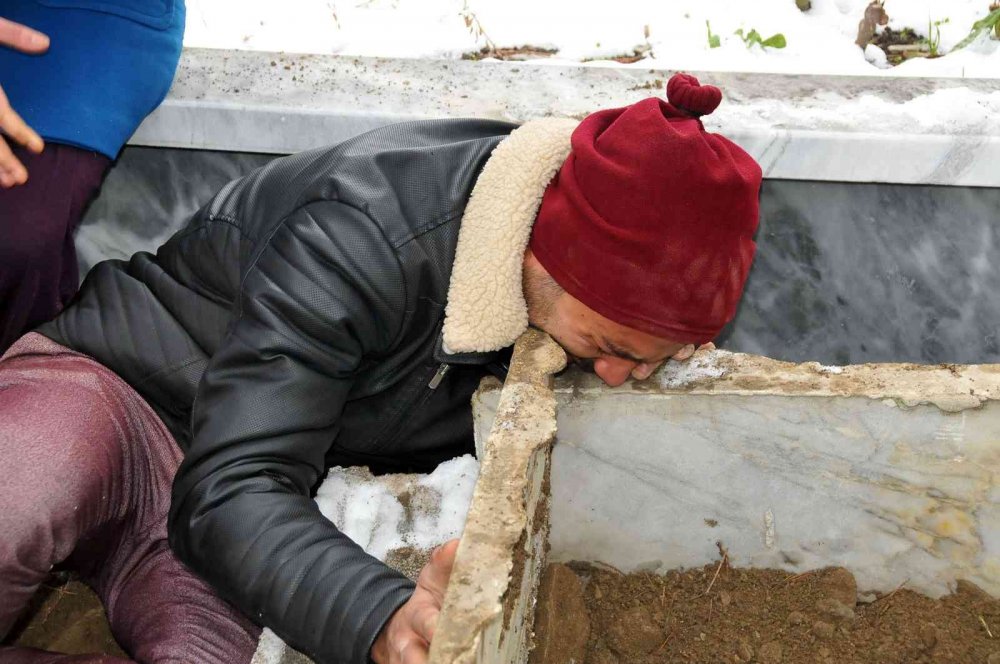 Şüpheli bir şekilde ölen minik Ayşenur son yolculuğuna uğurlandı