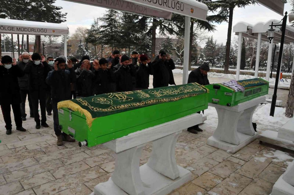 Şüpheli bir şekilde ölen minik Ayşenur son yolculuğuna uğurlandı