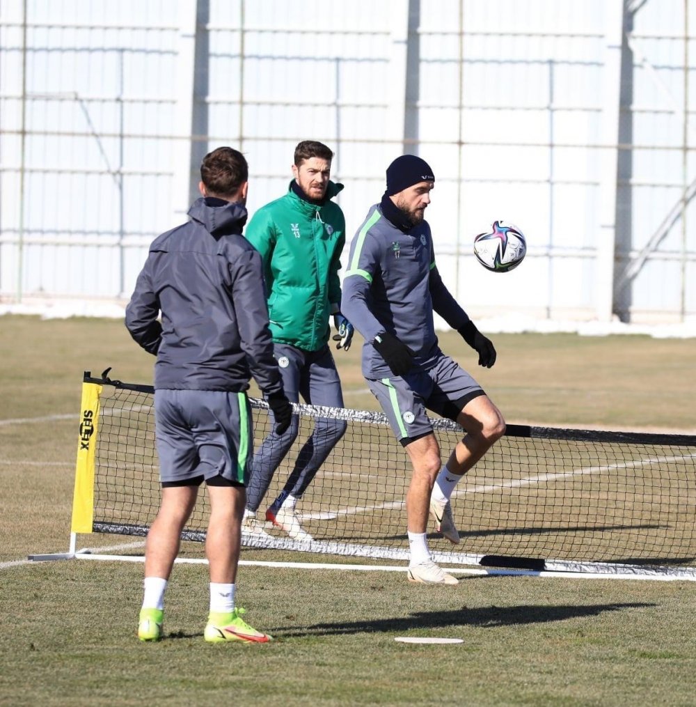 İttifak Holding Konyaspor, Adana Demirspor’a hazırlanıyor