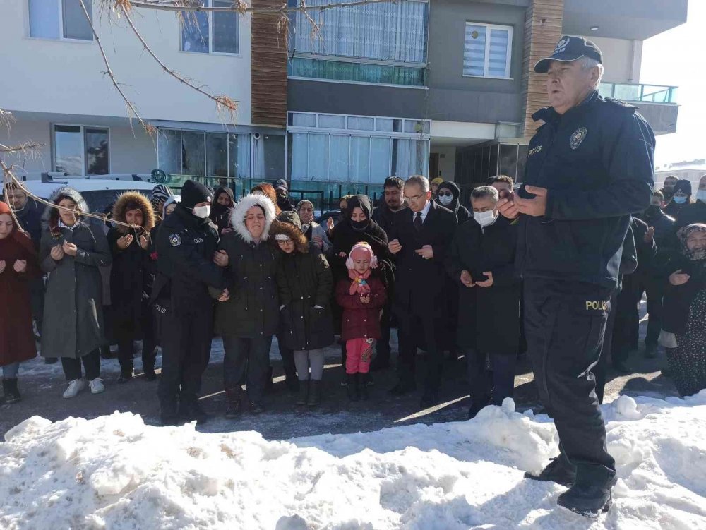 Genç Polis Memuru kızının ilk karnesini görmeden yaşamını yitirdi