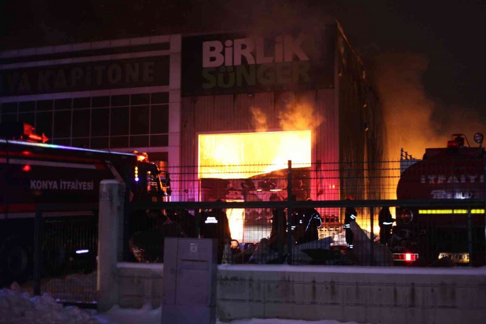 Sultanhanılı İş Adamının Konya’daki sünger fabrikasında yangın