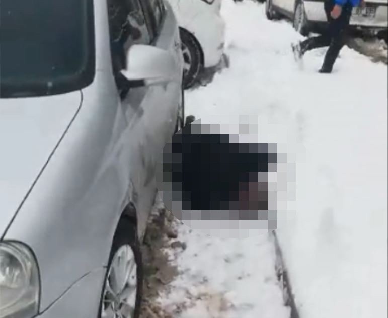 Aksaray Adliyesi'nde cinayet! Babası tarafından karısı öldürülen oğul, duruşma sonrası abisini öldürdü