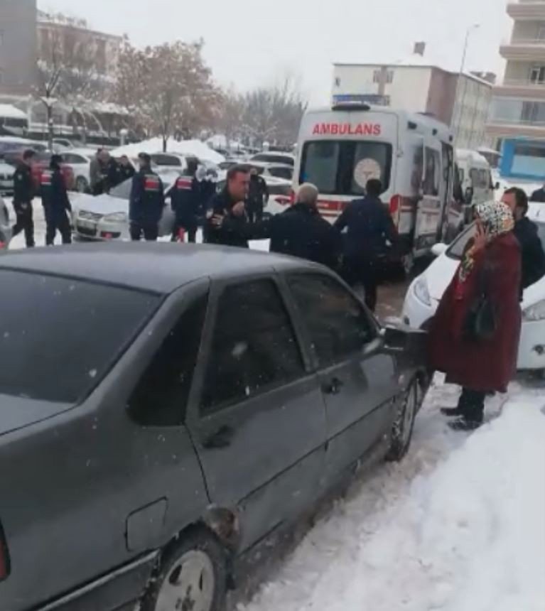 Aksaray Adliyesi'nde cinayet! Babası tarafından karısı öldürülen oğul, duruşma sonrası abisini öldürdü