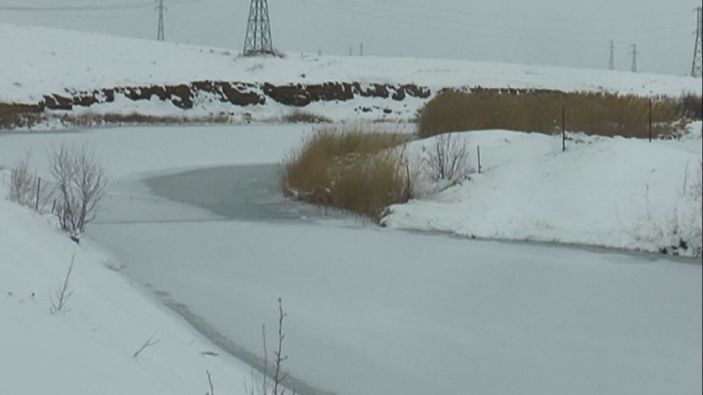 Kızılırmak bile dondu!