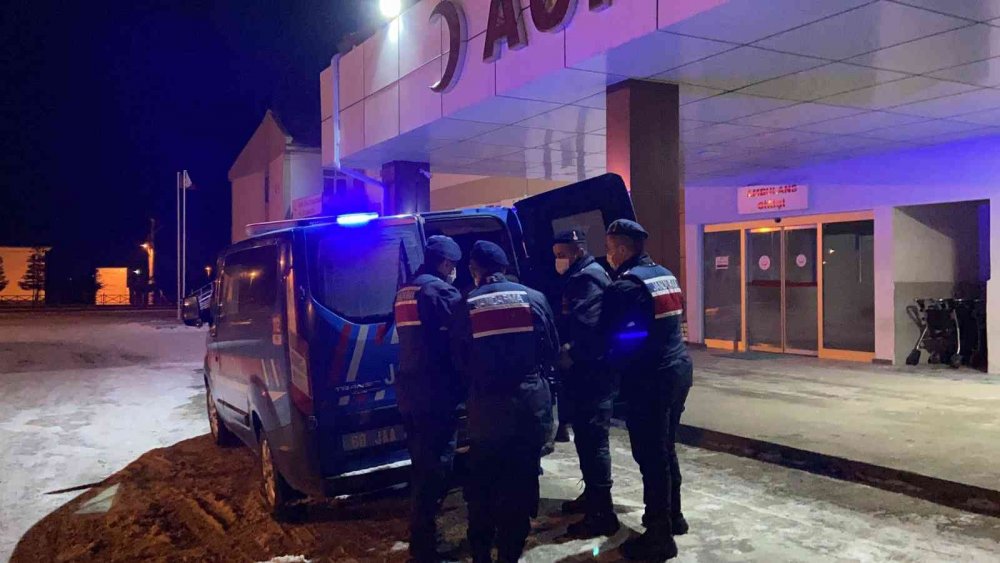 Eskil'de 3 hırsızlık şüphelisi, 8’inci soygunda suçüstü yakalandı