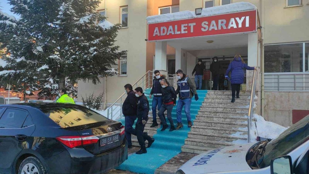 Konya’daki fuhuş operasyonunda 5 tutuklama