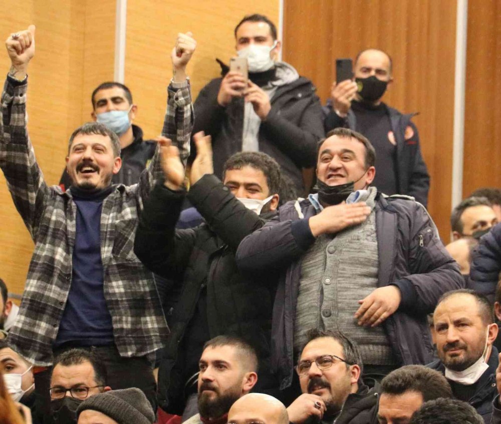 Bu belediyede en düşük maaş 6 bin 144 Lira oldu