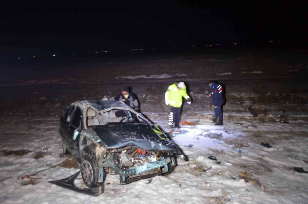 Ereğli'de köpeğe çarpan otomobil takla attı: 1 ölü, 4 yaralı