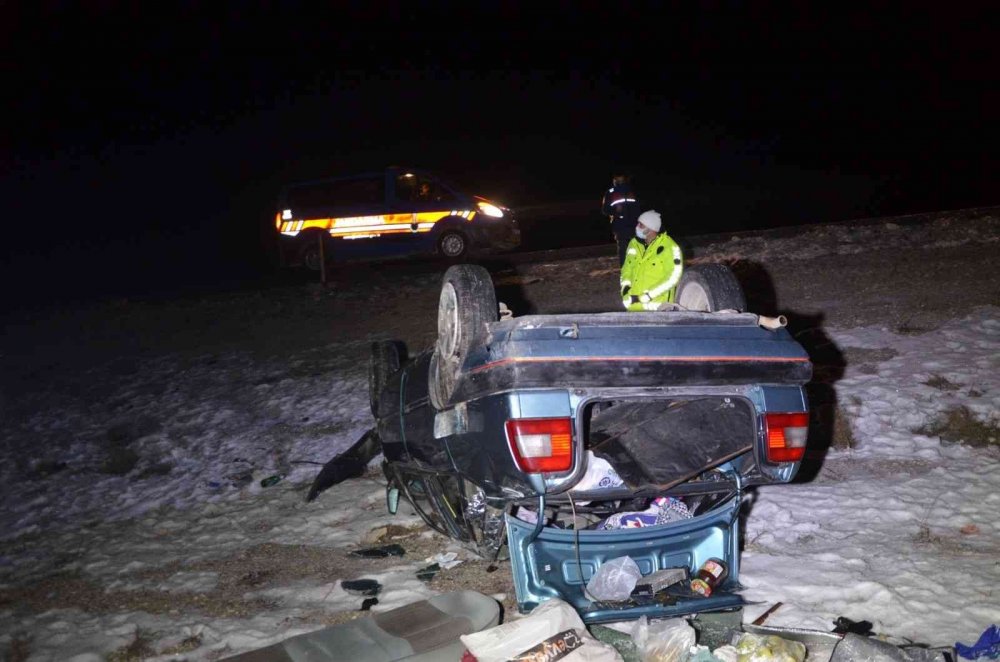 Ereğli'de köpeğe çarpan otomobil takla attı: 1 ölü, 4 yaralı