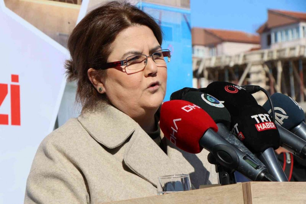 Aksaray'a gelen Bakan Yanık: "Kadınlarla aileler güçleniyor"