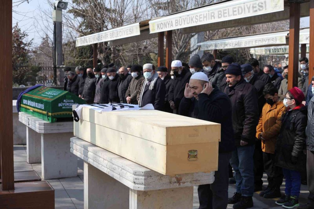 Kulu'da koronavirüsten ölen sağlık çalışanına acı veda